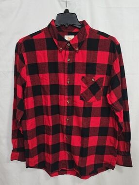Field and Stream Mens XL Flannel Button Down w/ Chest Pocket Red Black Check